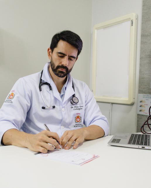 Dr. Plínio Torres Cardiologista em Arcoverde Pernambuco